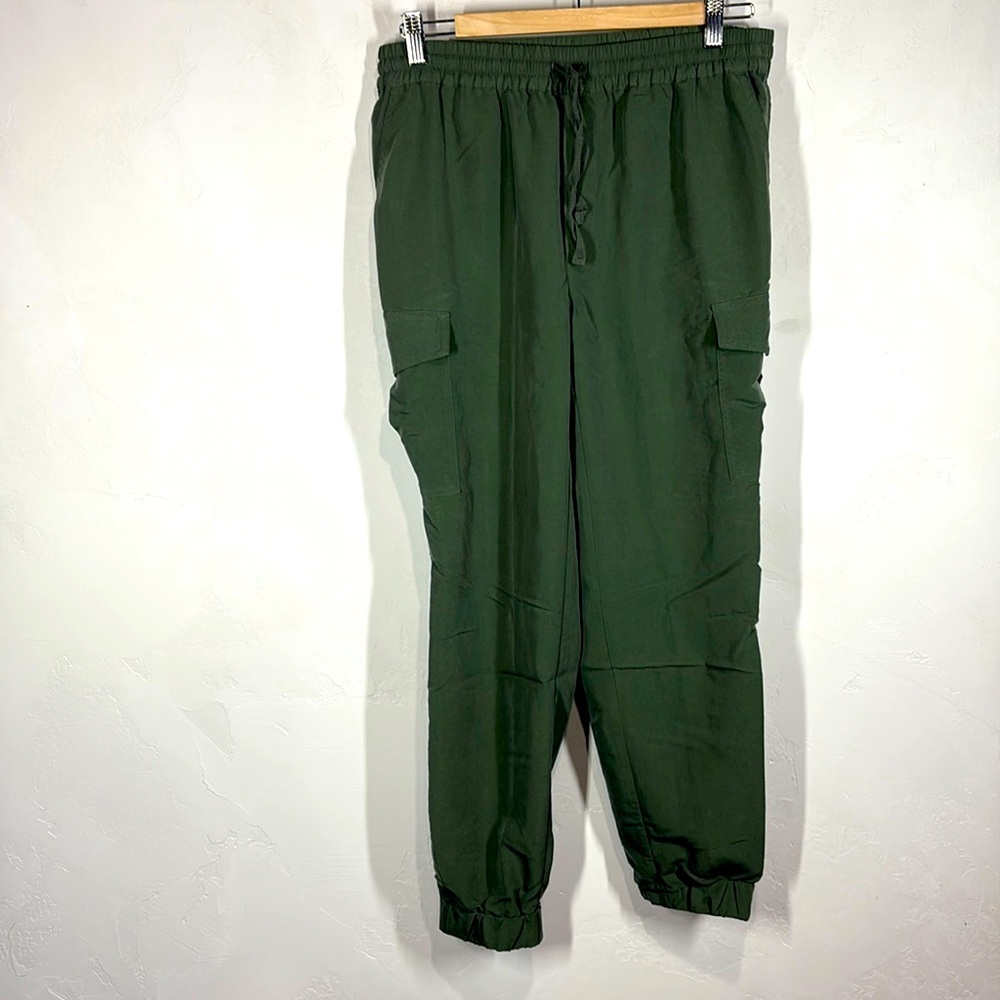 The Nines by Hatch green cargo joggers size xs